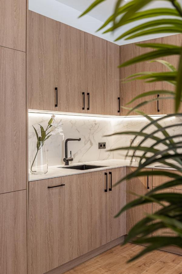 Exyca Embajadores Apartment มาดริด ภายนอก รูปภาพ
